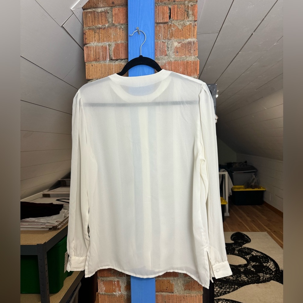 Vintage Diane Von Furstenberg Blouse - Picture 6 of 6